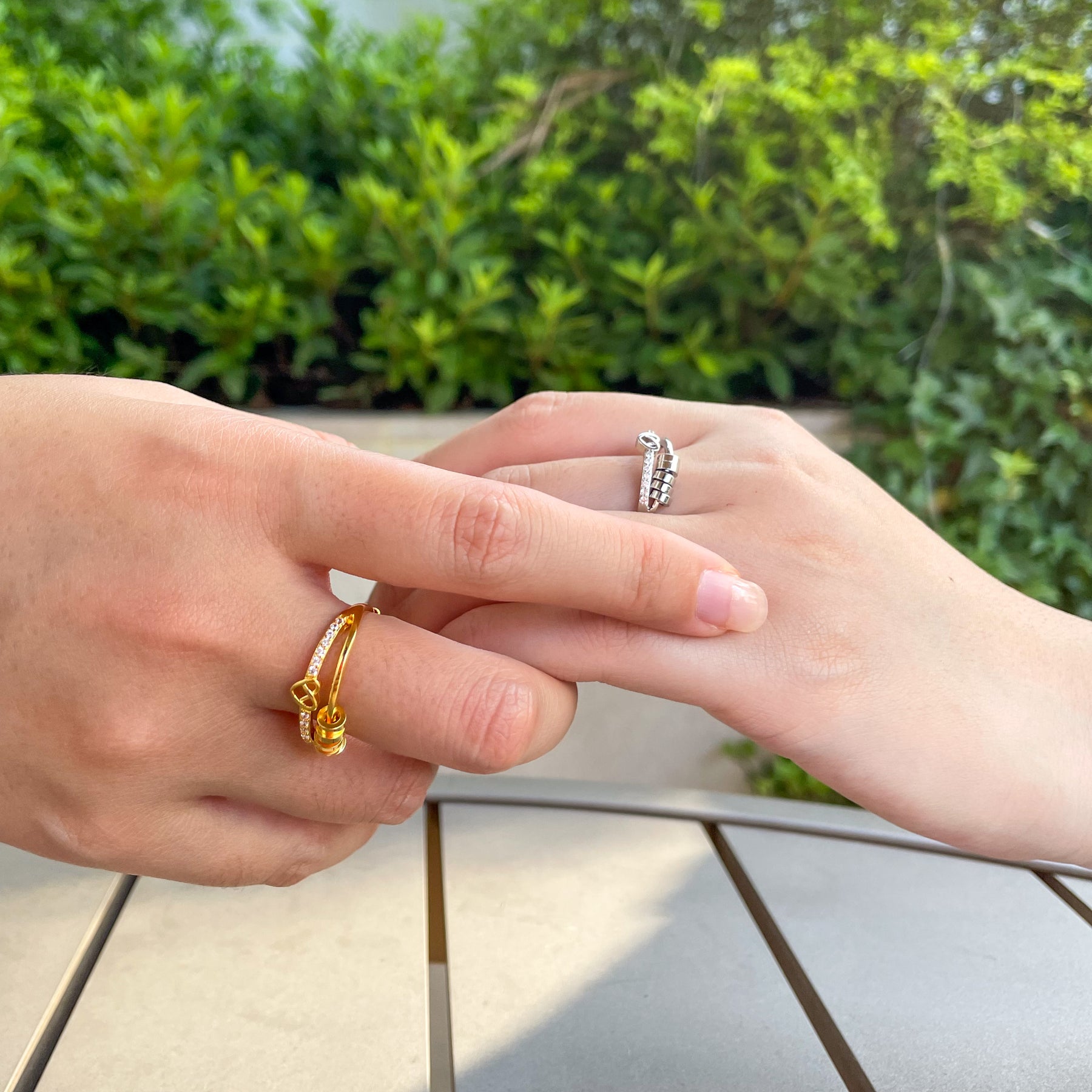 Anel Anti-Stress Amor Infinito Banhado a Ouro 18k