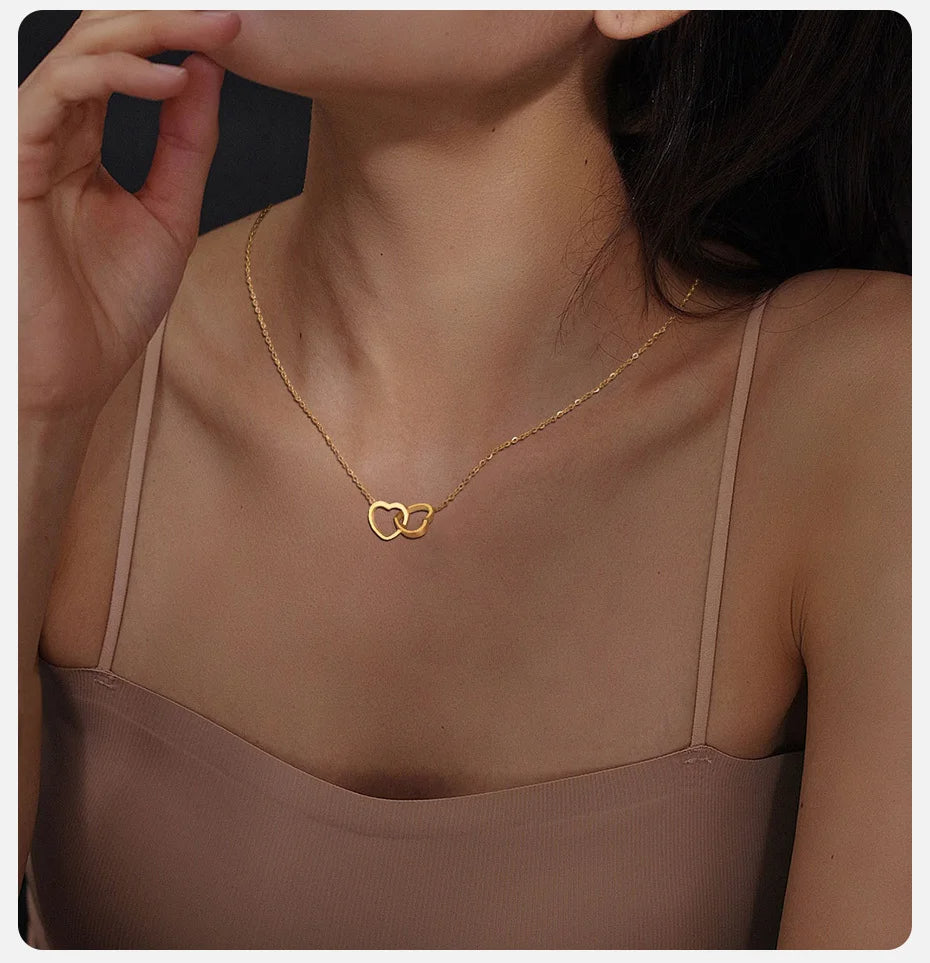Para Minha Querida Neta - Colar Duplo Coração Entrelaçados Banhado a Ouro 18k