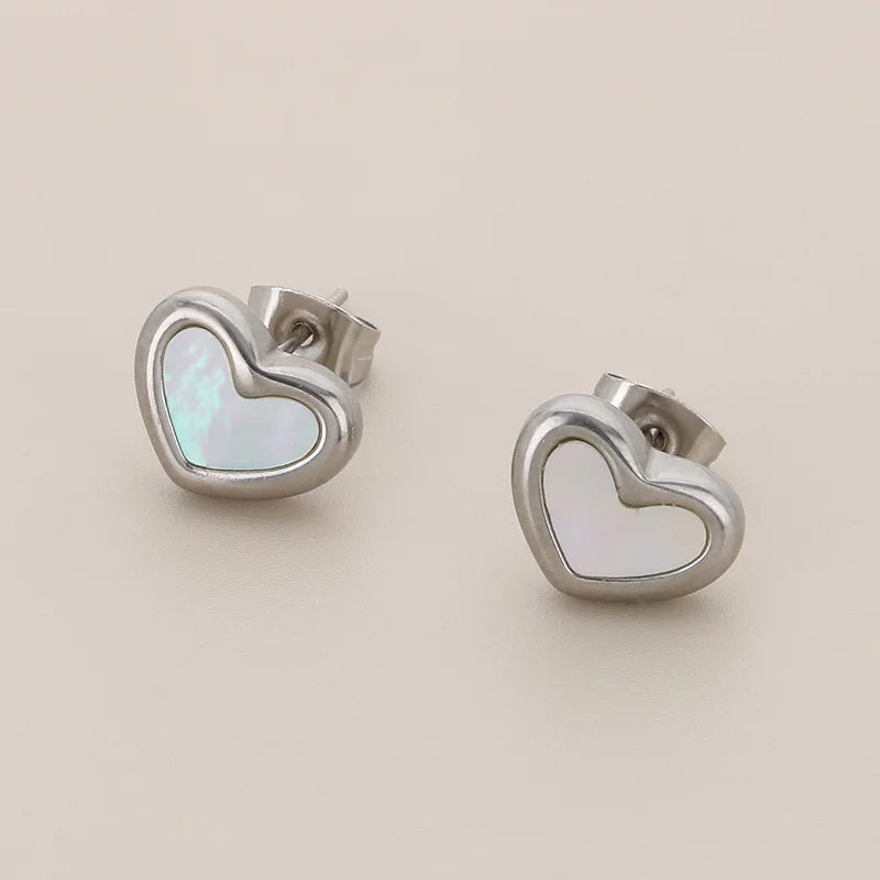 Brinco Coração Pérola Banhado a Ouro 18k