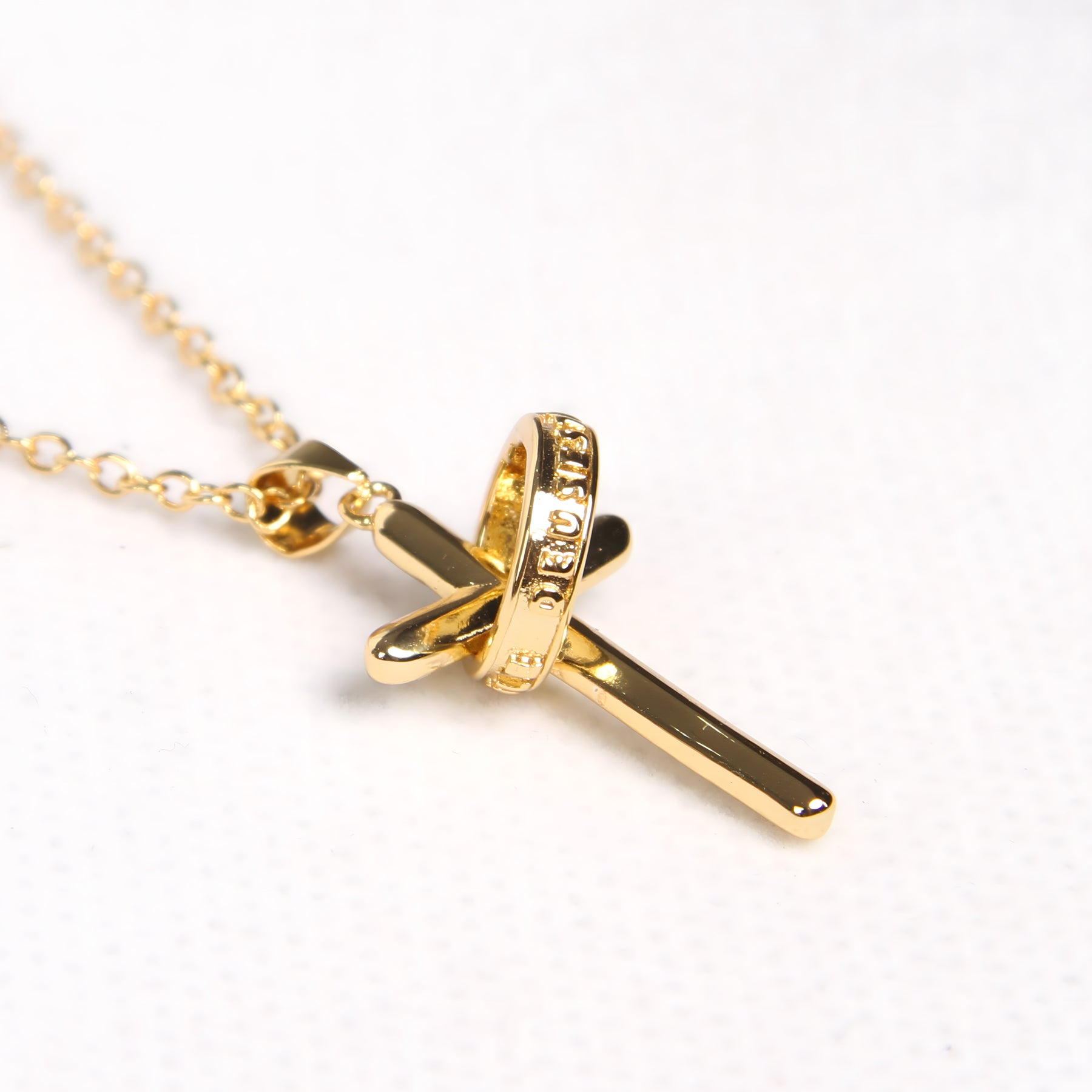 Colar Cruz Masculino Antiansiedade Banhado a Ouro 18k