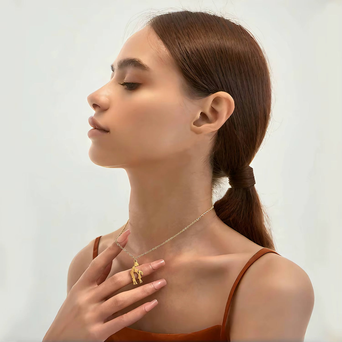 Minha Querida Mãe - Colar Laço de Amor Banhado a Ouro 18k