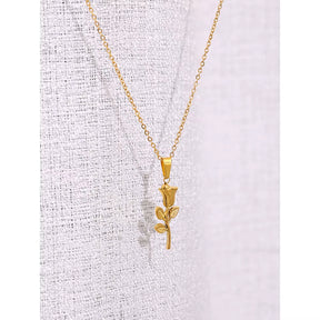 Colar Rosa Flor Banhado a Ouro 18k